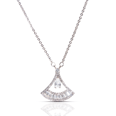 Female Beating Heart Skirt Pendant Collarbone Chain