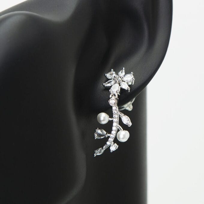 Ethereal Grace: American Diamond & Pearl Vine Necklace Set