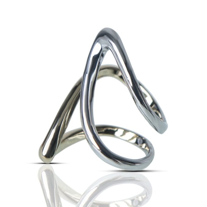 Dual Color Metal Twist Loop Finger Ring