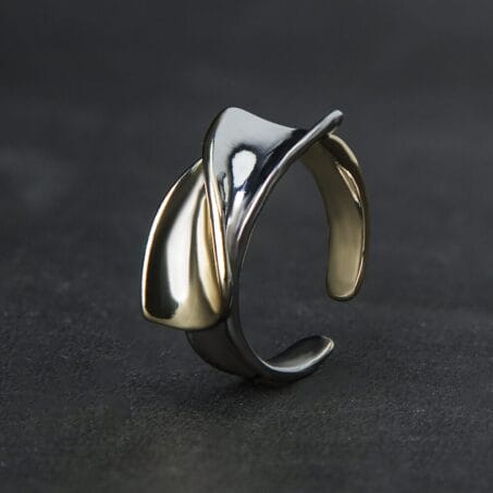 Dual Tone Gold & Silver Bow Finger Ring