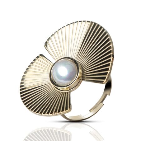 18K Gold Plated Over Sized Fan Pearl Finger Ring